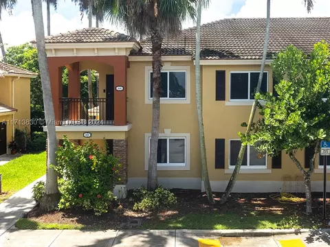 3380 NE 9th St #201, Homestead, FL 33033