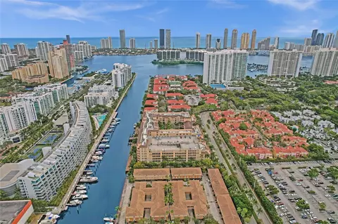 3001 NE 185th St #328, Aventura, FL 33180
