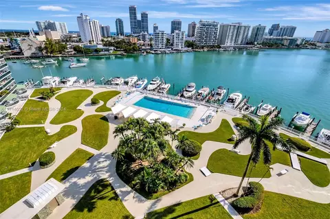 900 Bay Dr #918, Miami Beach, FL 33141