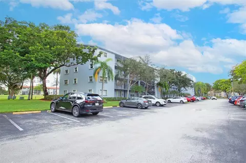 12650 SW 6th St #303K, Pembroke Pines, FL 33027