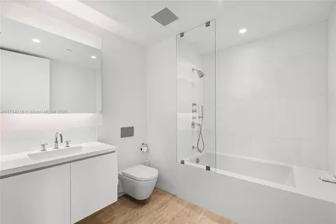 Bath - 9111 Collins Ave #N-1021, Surfside, FL 33154 photo 2 of 5