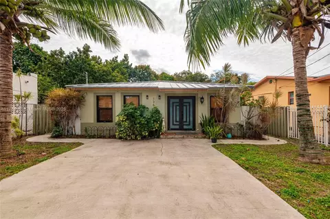 136 NW 53rd St, Miami, FL 33127