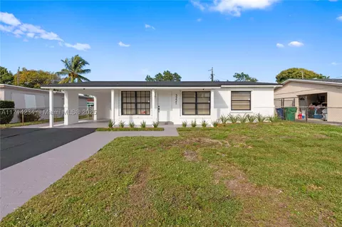 3221 NW 14th Pl, Lauderhill, FL 33311