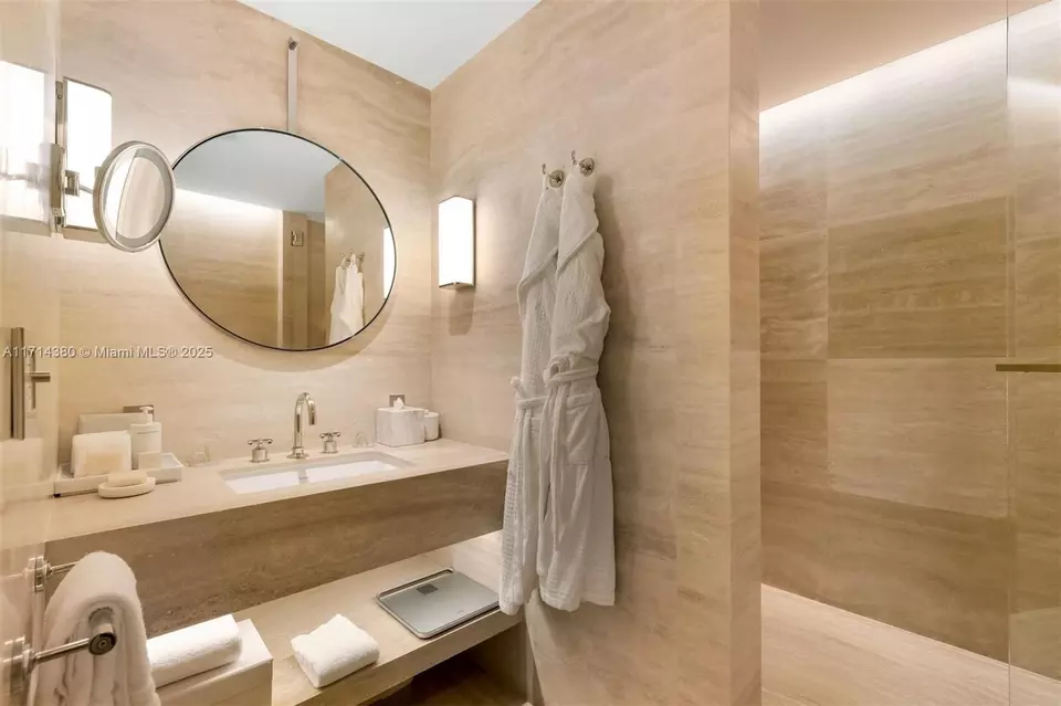 Bath - 9111 Collins Ave #N-1013, Surfside, FL 33154 photo 6 of 6