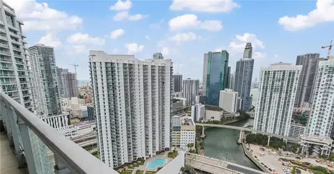 92 SW 3rd St #3811, Miami, FL 33130
