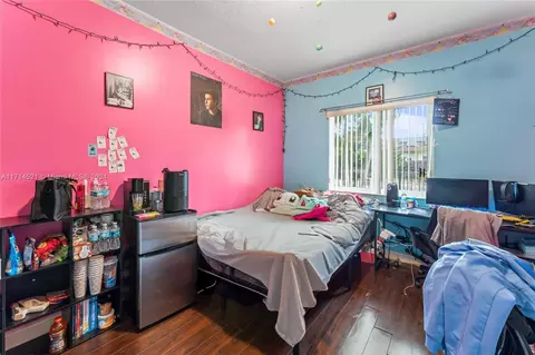 Bedroom - 7050 W 4th Ln, Hialeah, FL 33014 photo 3 of 6