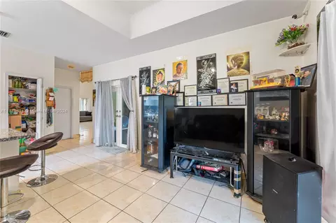 Other - 7050 W 4th Ln, Hialeah, FL 33014 photo 4 of 8
