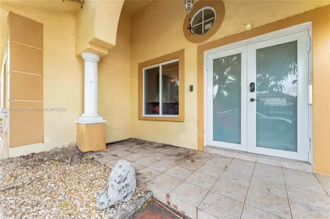 Exterior - 7050 W 4th Ln, Hialeah, FL 33014 photo 1 of 2