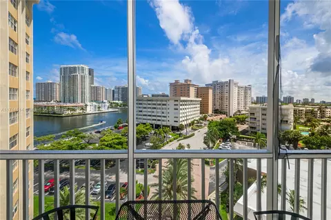 100 Golden Isles Dr #814, Hallandale Beach, FL 33009