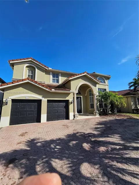 5721 SW 166th Ct, Miami, FL 33193