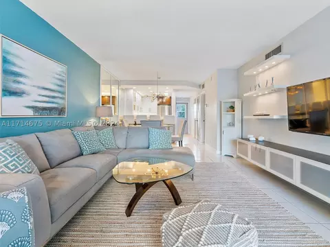 450 Paradise Isle Blvd #204, Hallandale Beach, FL 33009