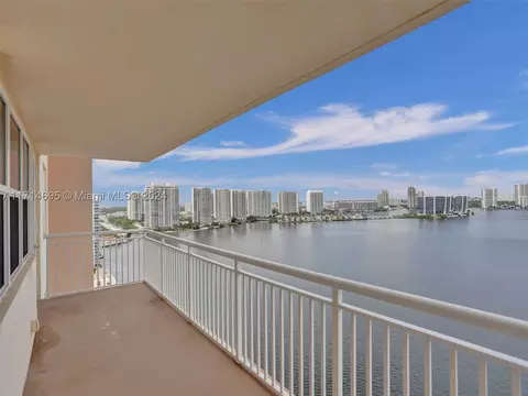 251 174th St #2220, Sunny Isles Beach, FL 33160