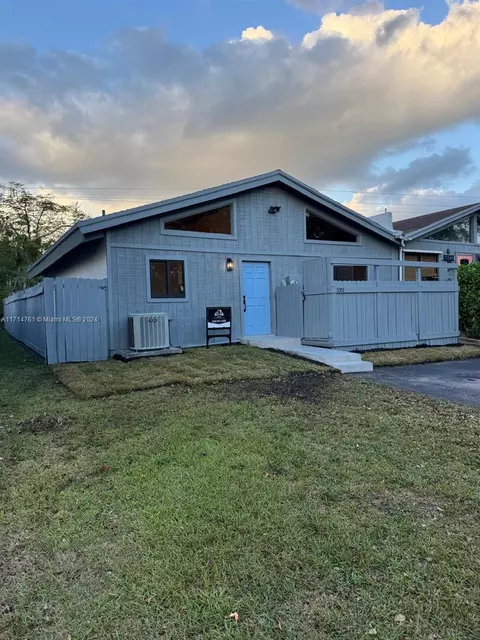 11351 SW 112th Cir Ln N, Miami, FL 33176