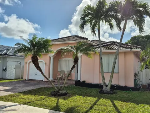 14602 SW 180th Ter, Miami, FL 33177