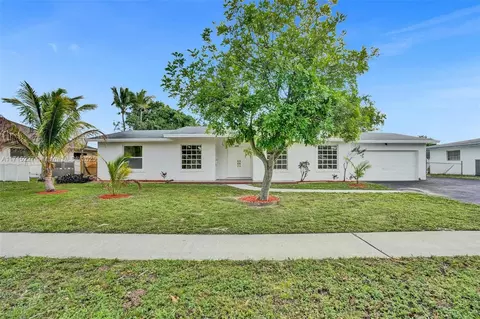 4330 NW 7th Ct, Plantation, FL 33317