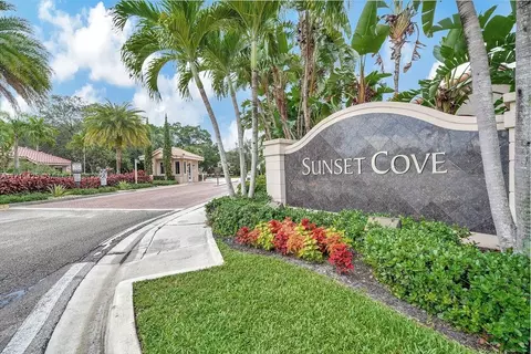 10065 NW 4th St, Plantation, FL 33324