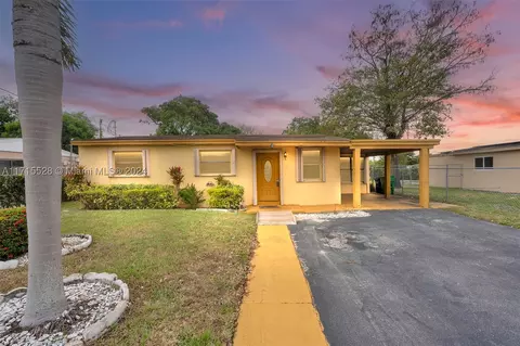 881 NW 34th Ter, Lauderhill, FL 33311