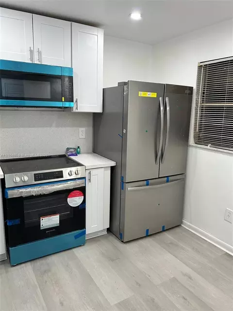 10815 SW 112th Ave #301, Miami, FL 33176