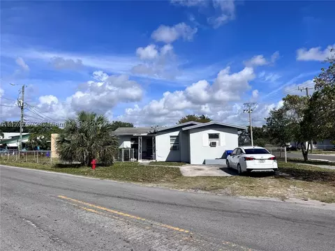 631 NW 22nd Rd, Fort Lauderdale, FL 33311