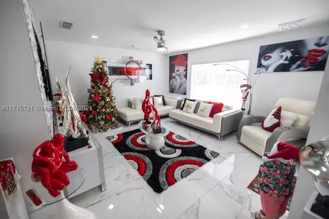 5255 193 Ln, Miami Gardens, FL 33055