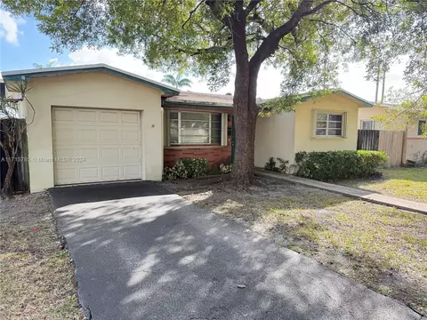 821 E Chaminade Dr, Hollywood, FL 33021 photo 2