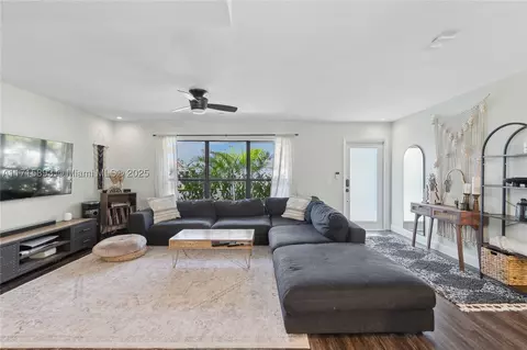 3570 NW 113th Ter, Sunrise, FL 33323