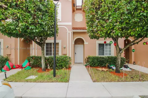 7854 Catalina Cir, Tamarac, FL 33321