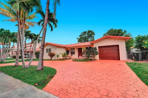 1118 NE 3rd St, Hallandale Beach, FL 33009