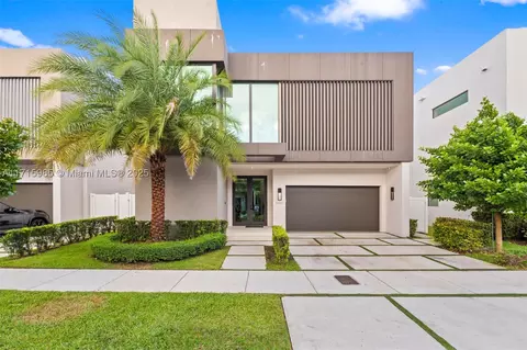 10531 NW 67th Ter, Doral, FL 33178