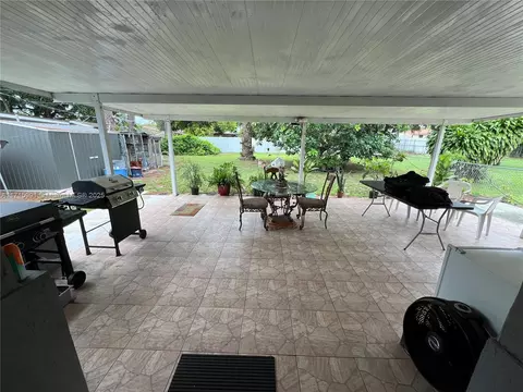 Exterior - 546 E 27th St, Hialeah, FL 33013 photo 2 of 6