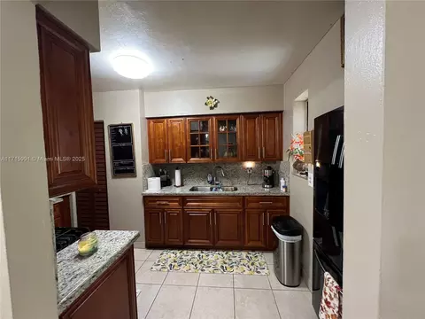Kitchen - 546 E 27th St, Hialeah, FL 33013 photo 1 of 3