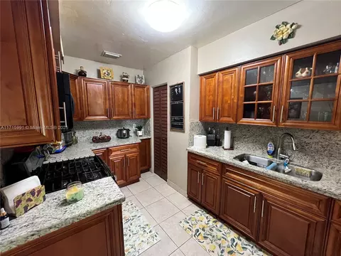 Kitchen - 546 E 27th St, Hialeah, FL 33013 photo 2 of 3