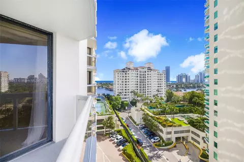 20185 E Country Club Dr #1004, Aventura, FL 33180