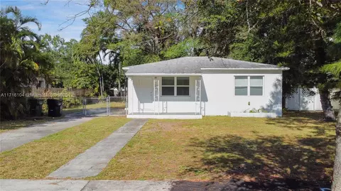 1045 NE 130th St, North Miami, FL 33161