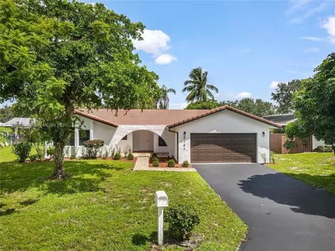 8151 NW 2nd Mnr, Coral Springs, FL 33071