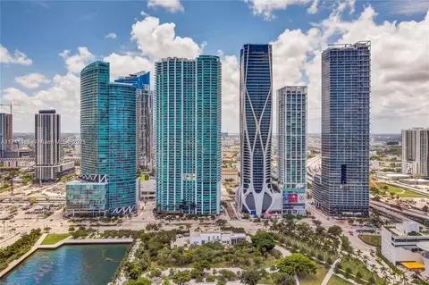 900 Biscayne Blvd #4705, Miami, FL 33132