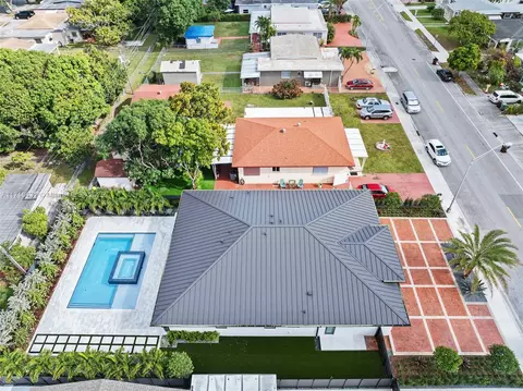 View/Area - 715 E 56th St, Hialeah, FL 33013 photo 4 of 5