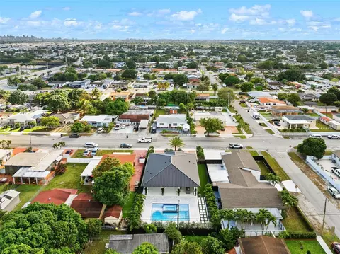 View/Area - 715 E 56th St, Hialeah, FL 33013 photo 3 of 5