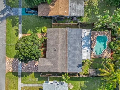 2202 N 44th Ave, Hollywood, FL 33021