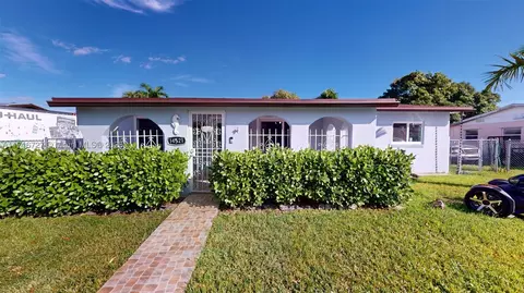 14521 SW 105th Ave, Miami, FL 33176