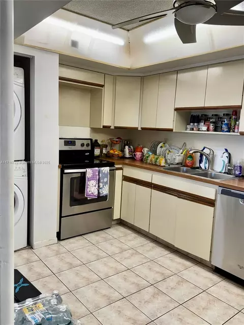 17720 N Bay Rd #803, Sunny Isles Beach, FL 33160