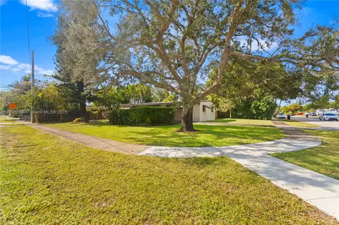 3302 SW 15th Ct, Fort Lauderdale, FL 33312