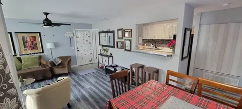 13285 Arbor Pointe Cir, Tampa, FL 33617