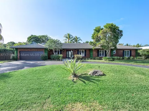 801 W Tropical Way, Plantation, FL 33317
