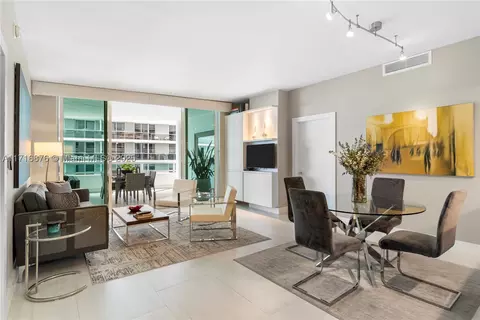1800 N Bayshore Dr #812, Miami, FL 33132