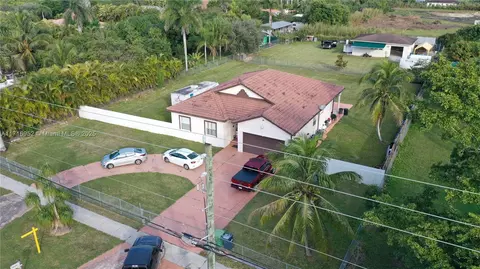18575 SW 216th St, Miami, FL 33170