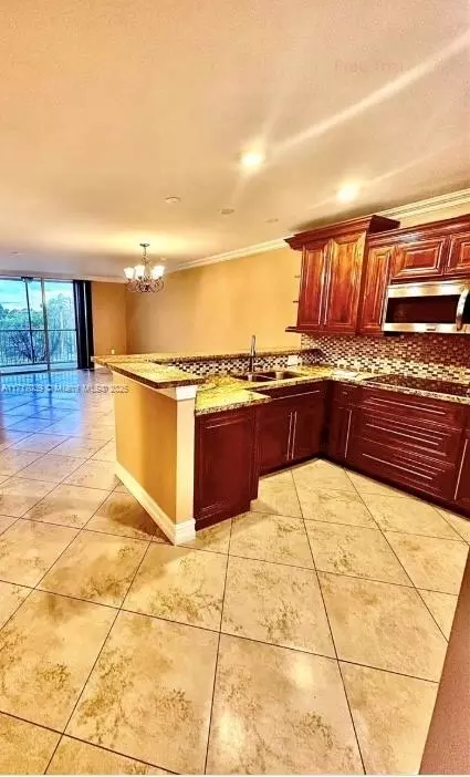 19851 SW 114th Ave #302, Miami, FL 33157
