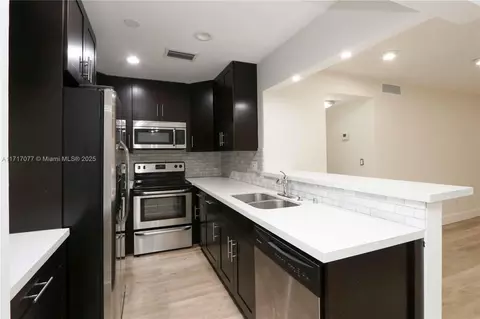 8660 SW 149th Ave #214, Miami, FL 33193