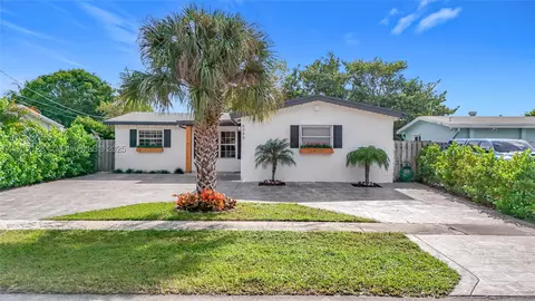 8096 NW 21st Ct, Sunrise, FL 33322