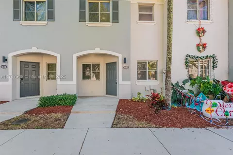 1682 SE 31st Ct, Homestead, FL 33035